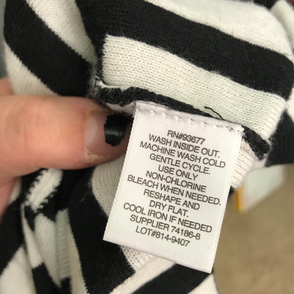 Liz Claiborne Black White Stripe Top 331-3 - Picture 4 of 5